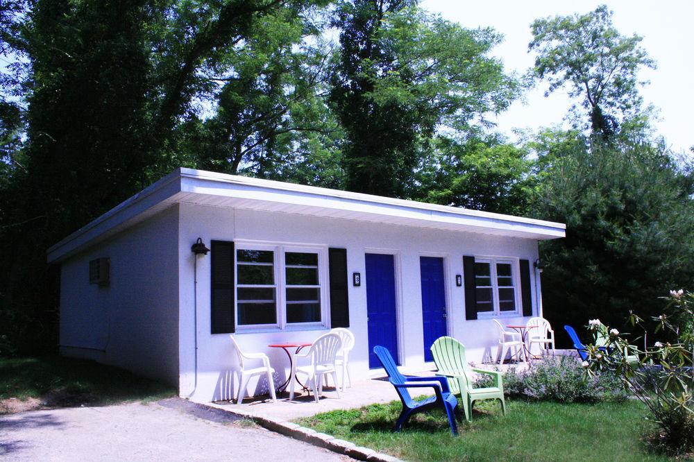 The Easterner Motel Southampton Exterior photo